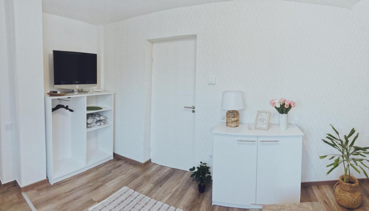 Tramini Apartmanok Eğri Dış mekan fotoğraf
